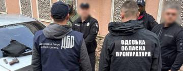 Обіцяв «порішати» питання про смертельне ДТП: на Одещині судитимуть начальника відділення поліції